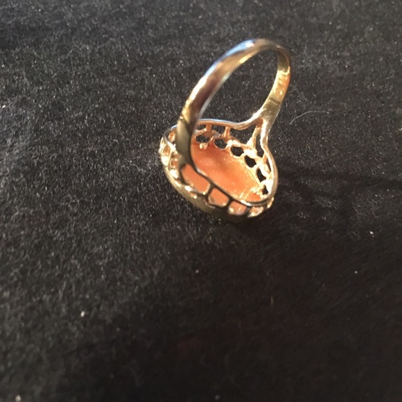 Vintage Cameo Ring - Picture 5 of 8